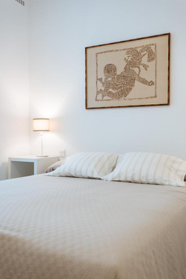 Apartamento Cerca De La Catedral Registro Vut 00617 Sevilla Dış mekan fotoğraf
