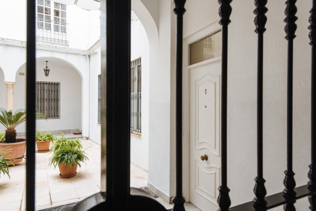 Apartamento Cerca De La Catedral Registro Vut 00617 Sevilla Dış mekan fotoğraf